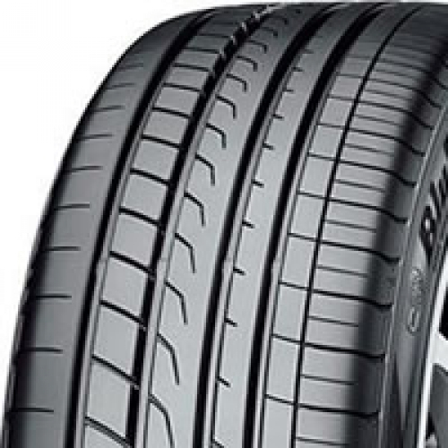 YOKOHAMA BLUEARTH RV-02 235/50 R18 97V
