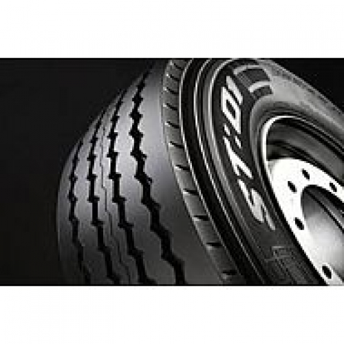 PIRELLI ST01 245/70 R19.5 141/140J